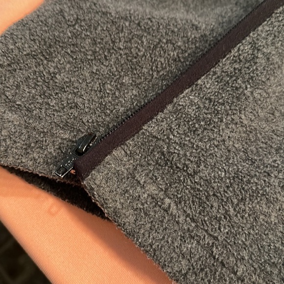 Donna Karan jacket. Size medium. Gray - Picture 9 of 9